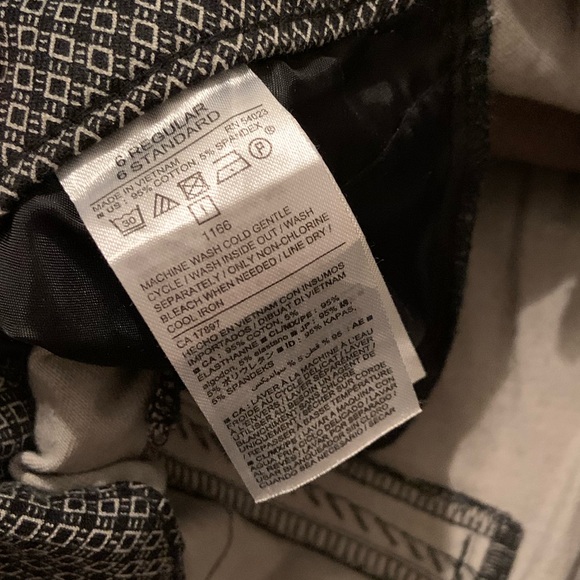 Old Navy pixie pants - Picture 4 of 4